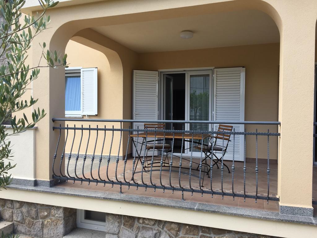 Apartments Sanbrandin Krk Town Δωμάτιο φωτογραφία